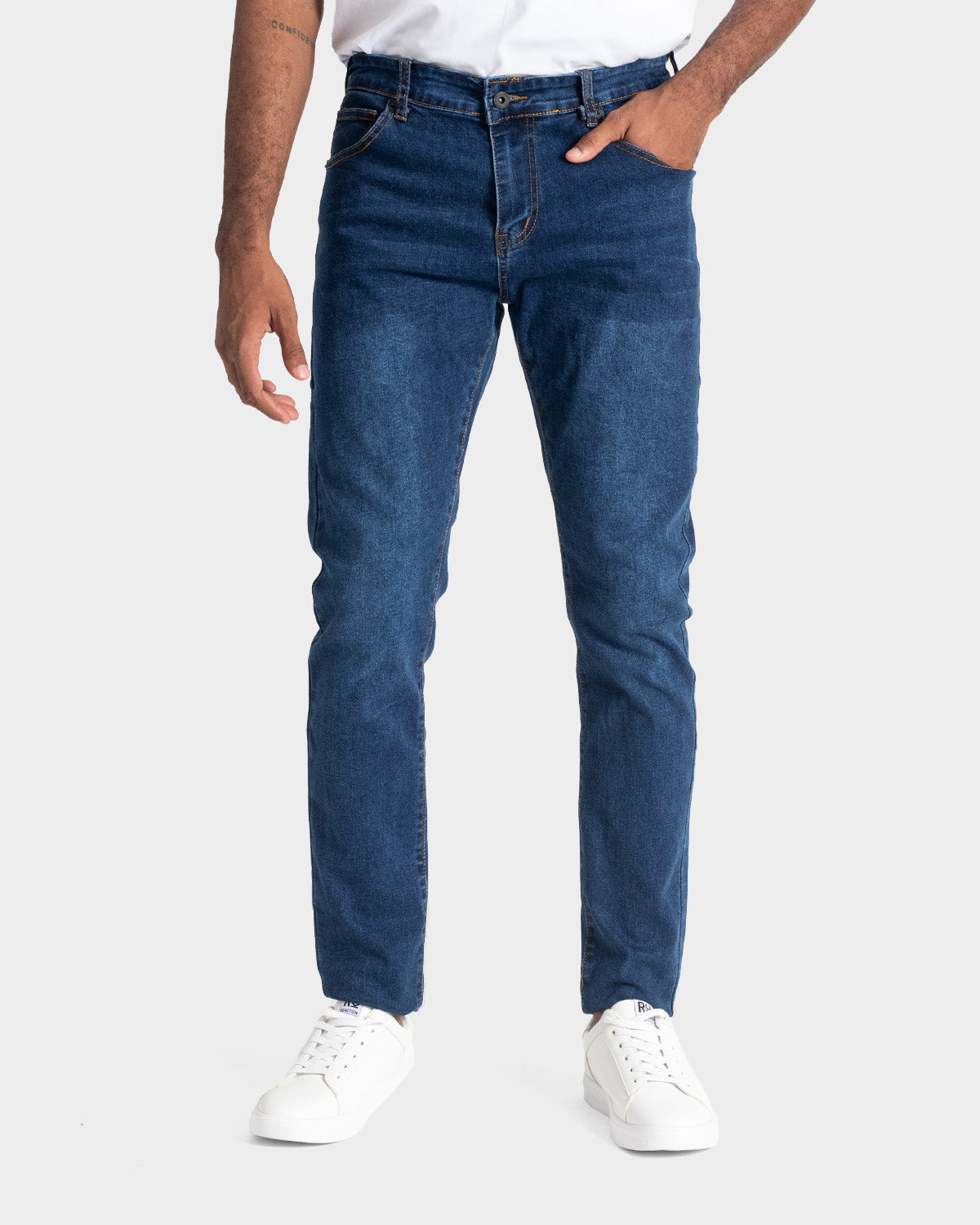 Pantalón tipo jean Black